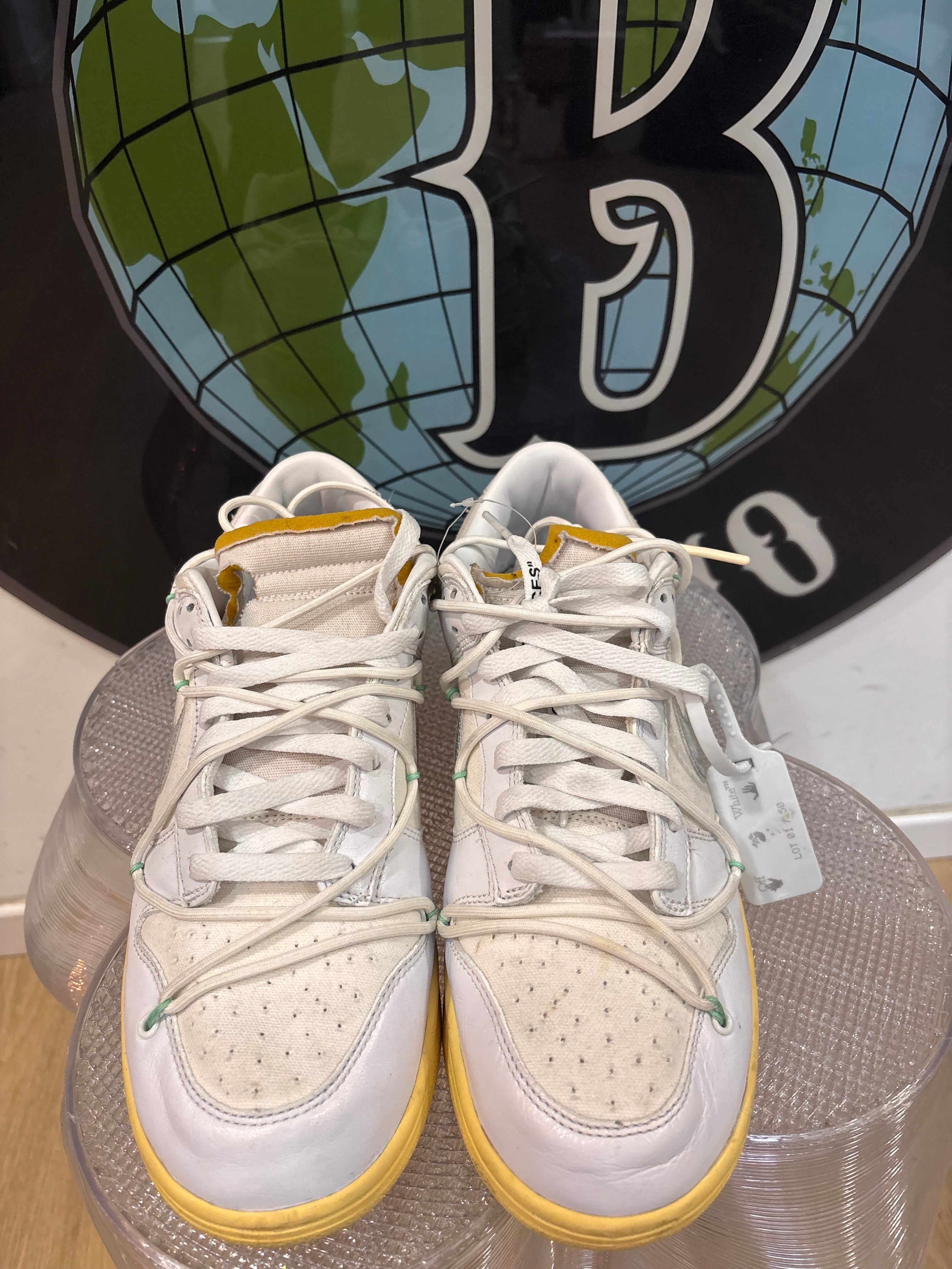 Nike dunk low x Off White “lot 01”