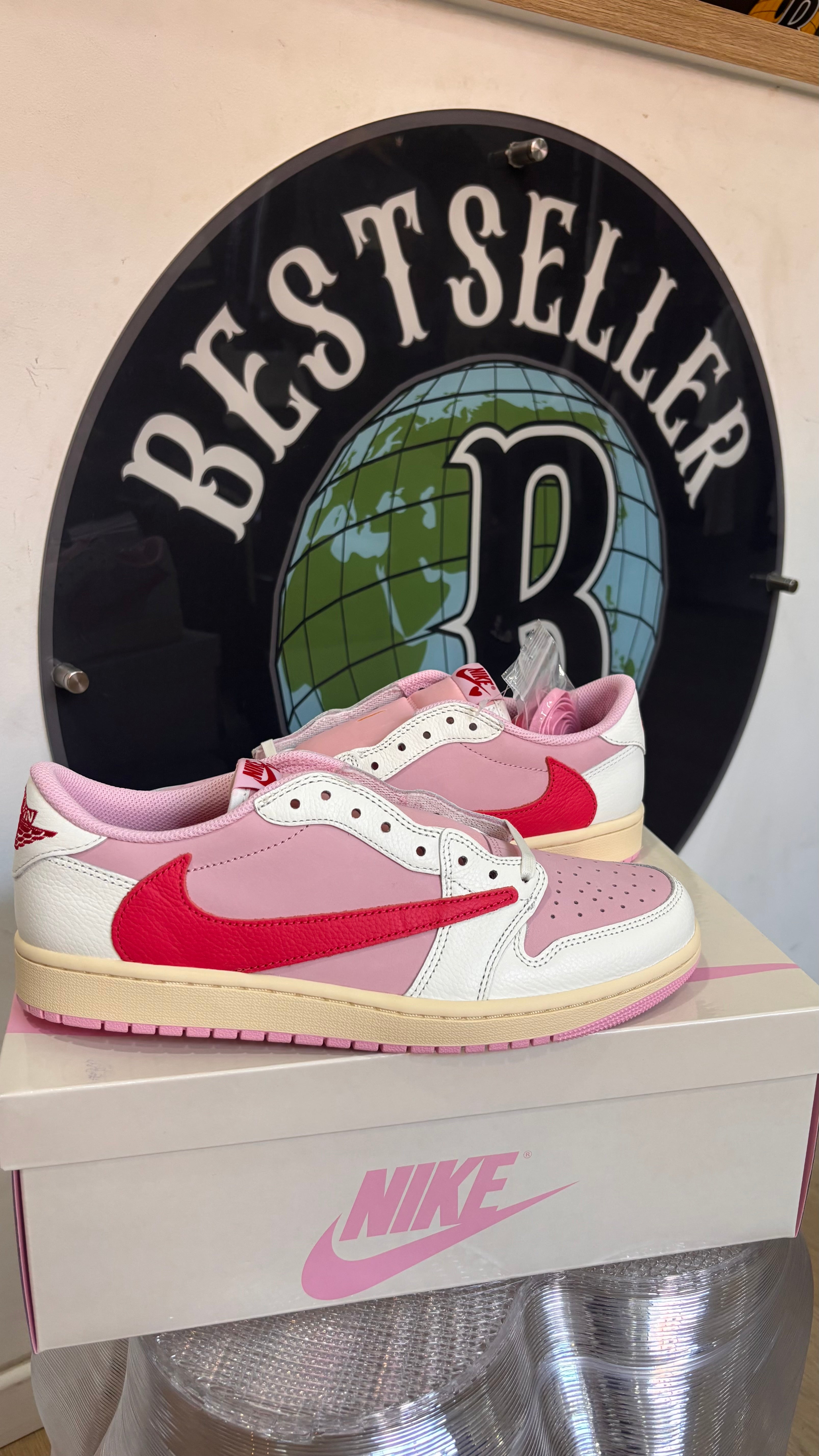 Nike Air Jordan 1 Low x Travis Scott “Tropical Pink”