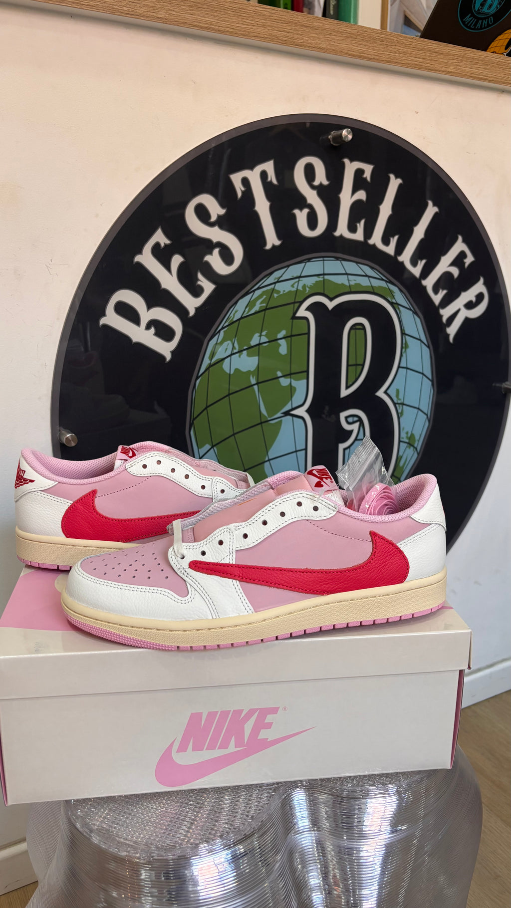 Nike Air Jordan 1 Low x Travis Scott “Tropical Pink”