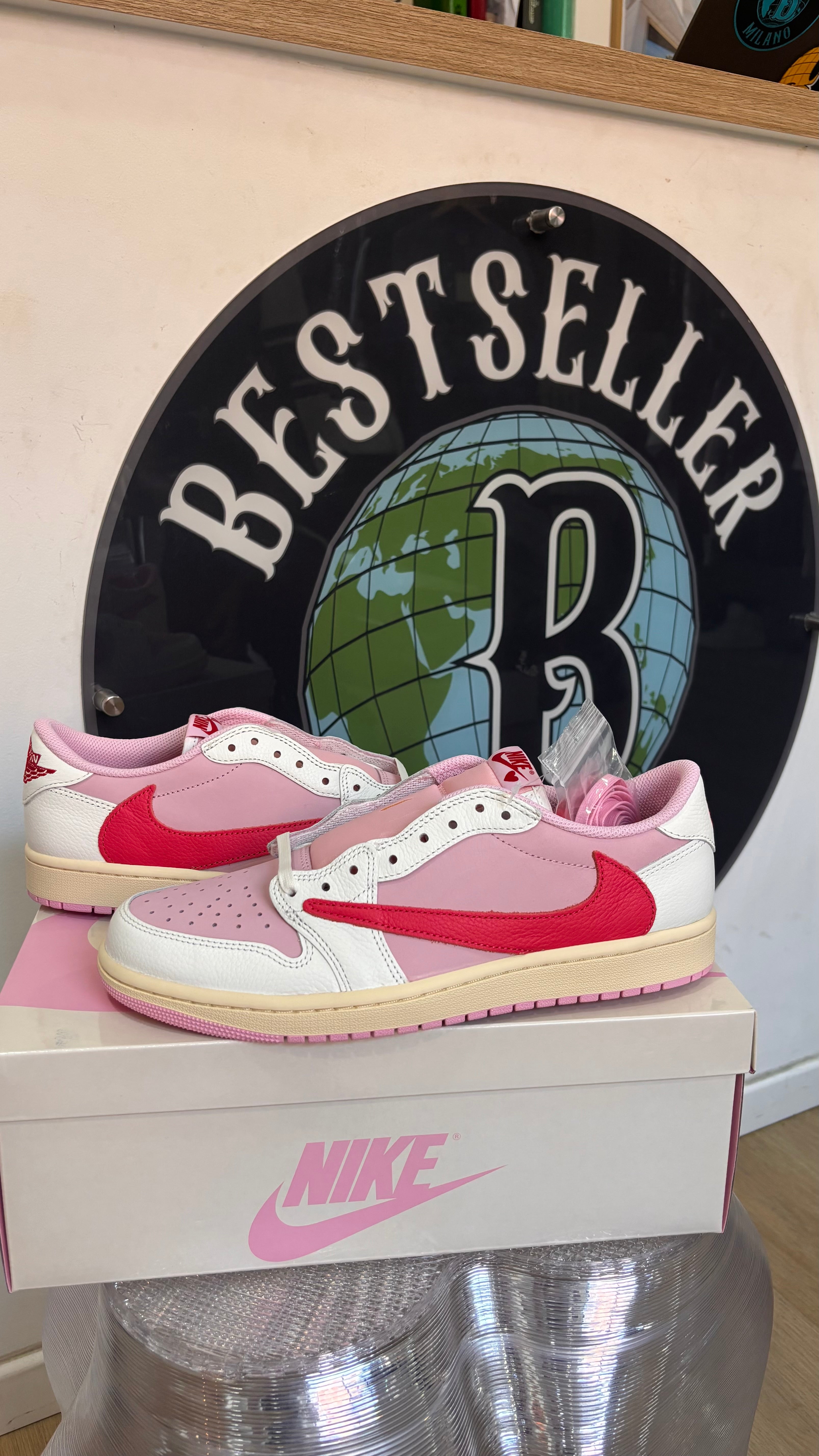 Nike Air Jordan 1 Low x Travis Scott “Tropical Pink”