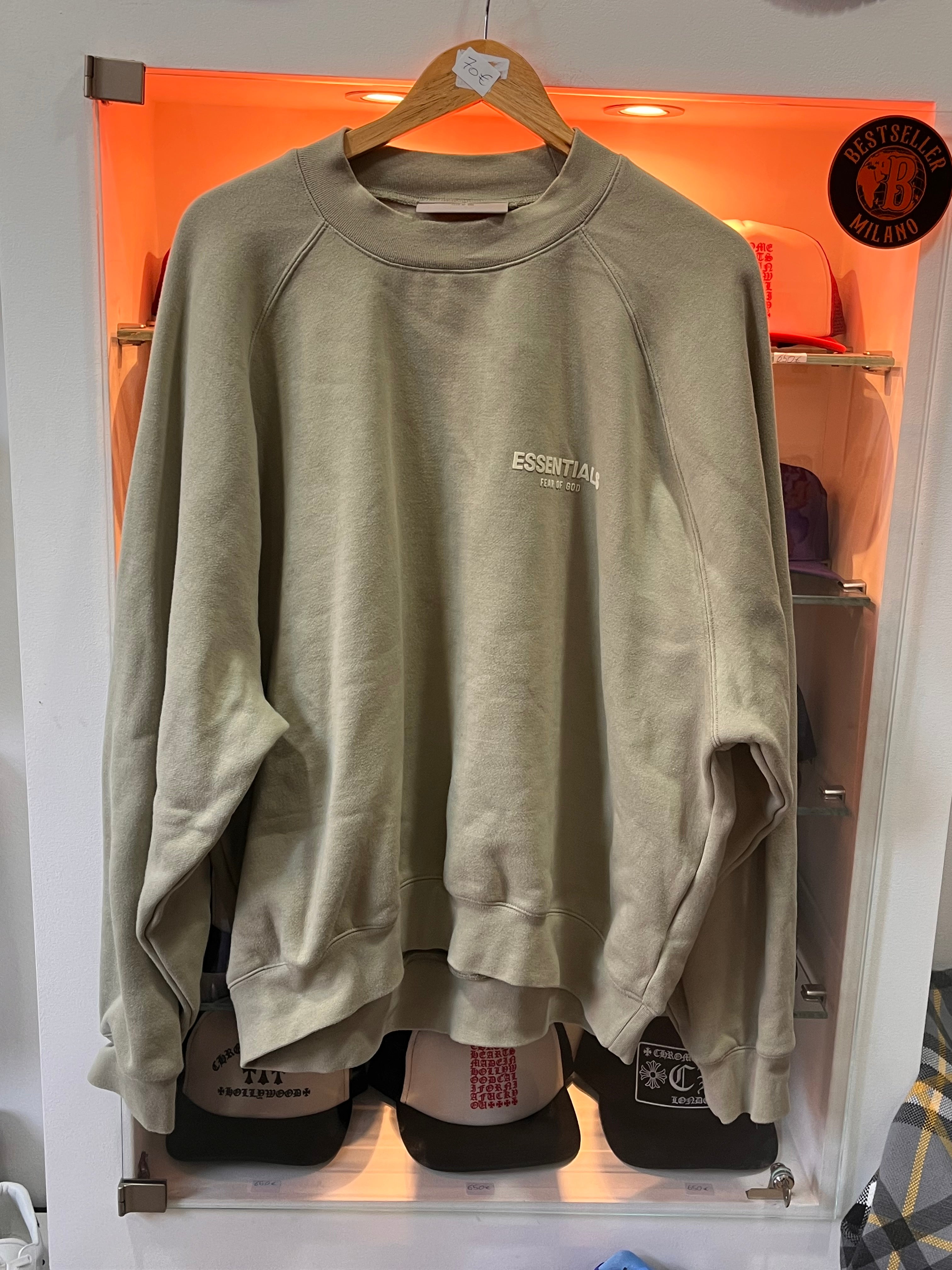 Essential crewneck L