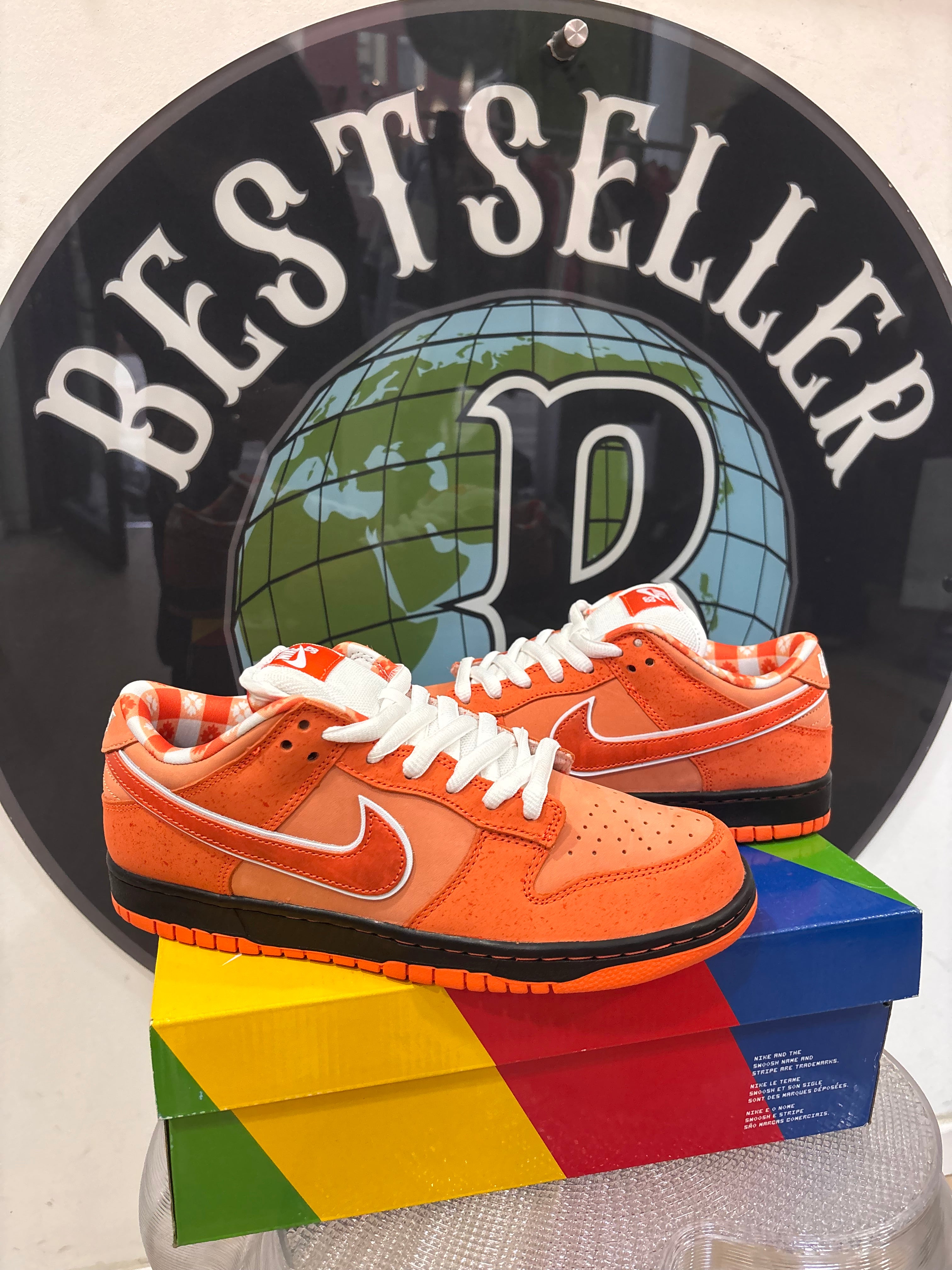 Nike dunk low sb lobster