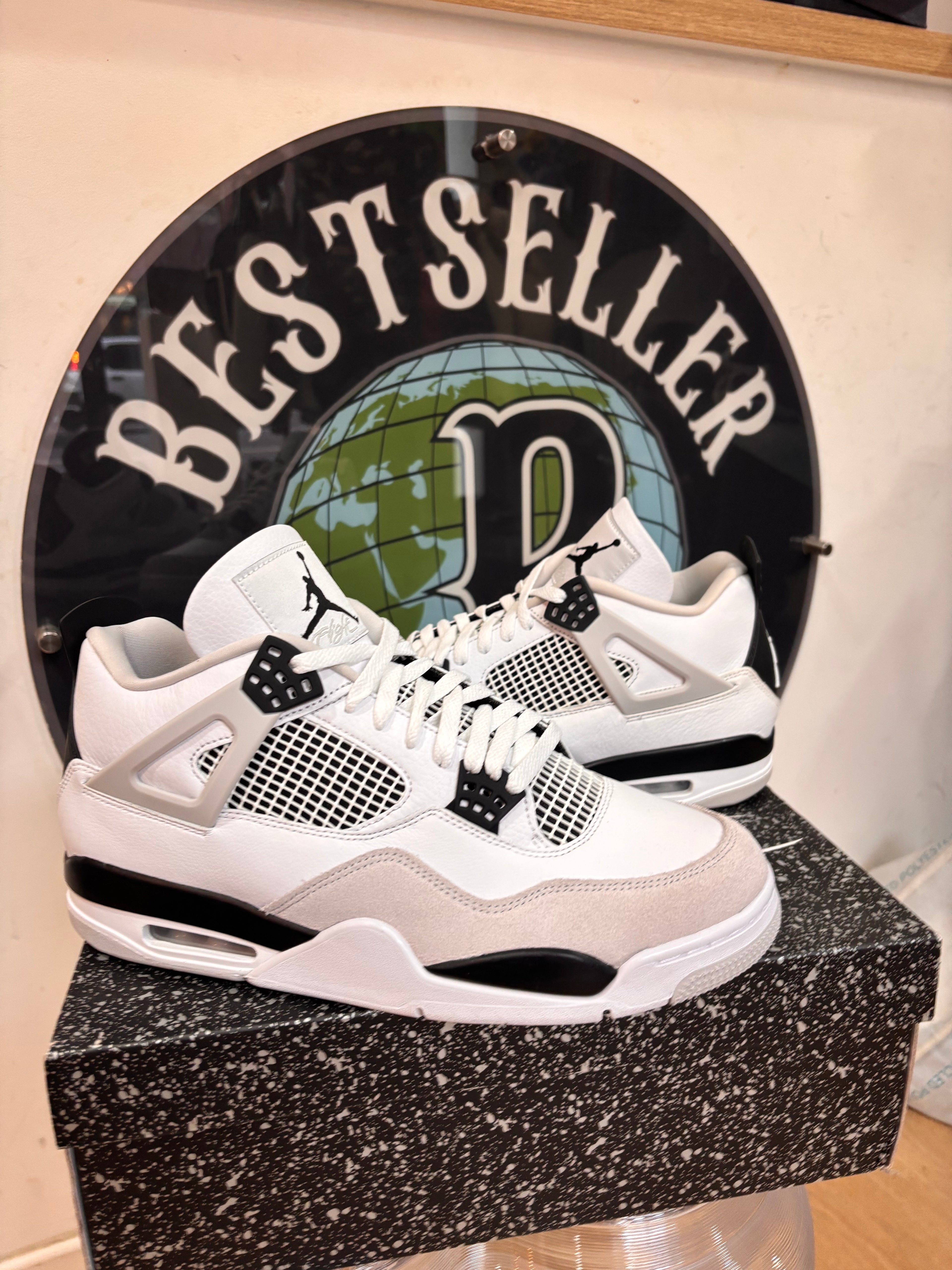 Nike Air Jordan 4 “black/white”