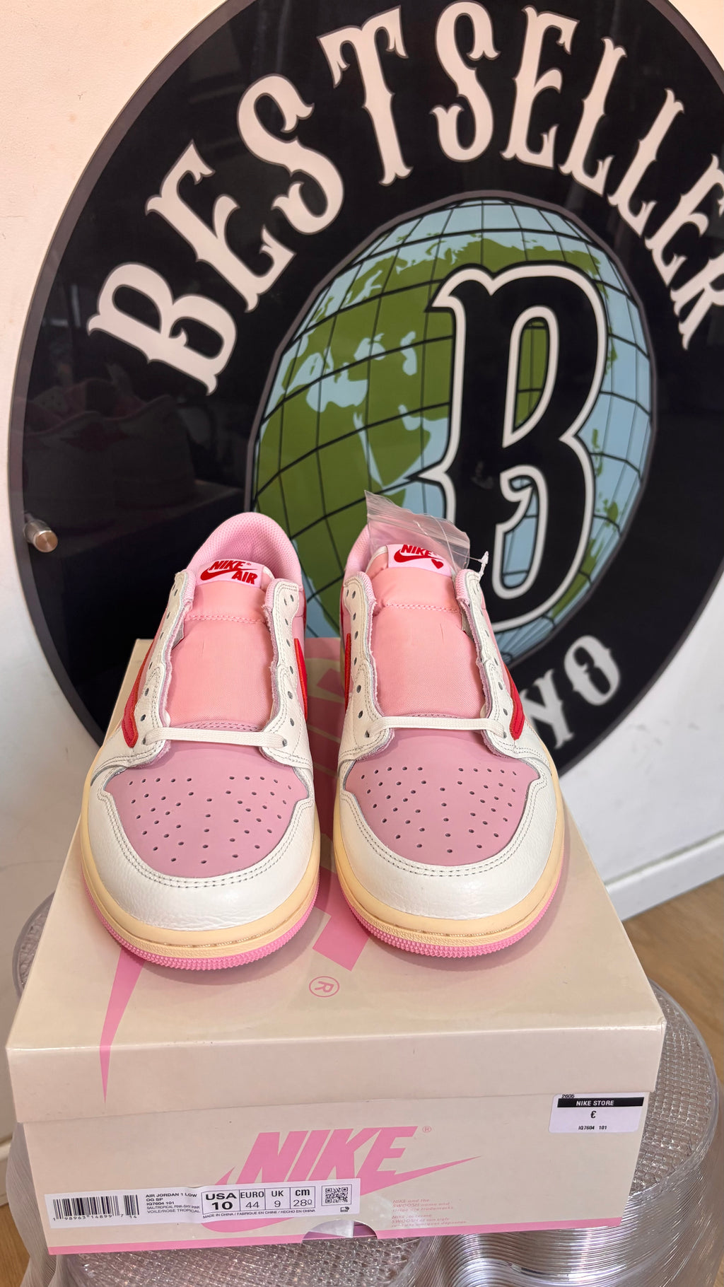 Nike Air Jordan 1 Low x Travis Scott “Tropical Pink”