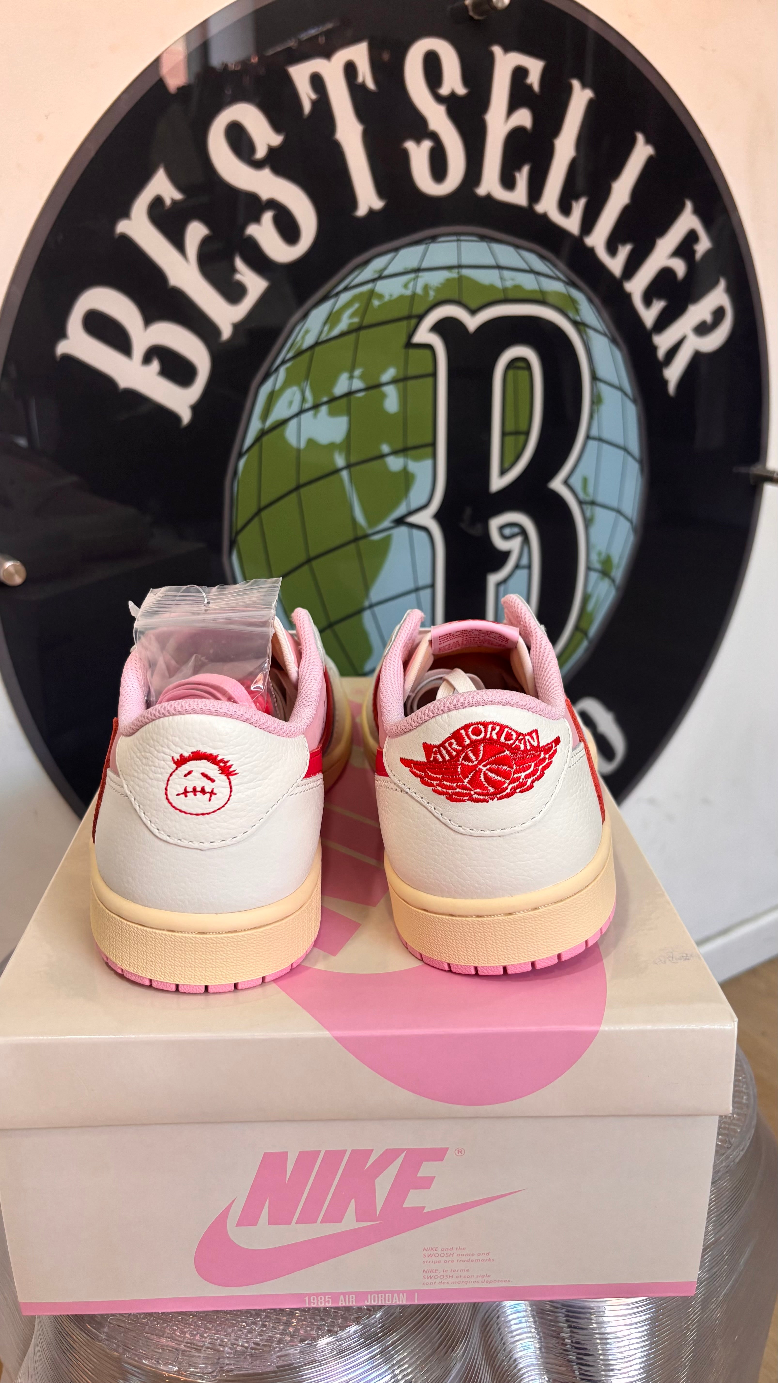 Nike Air Jordan 1 Low x Travis Scott “Tropical Pink”