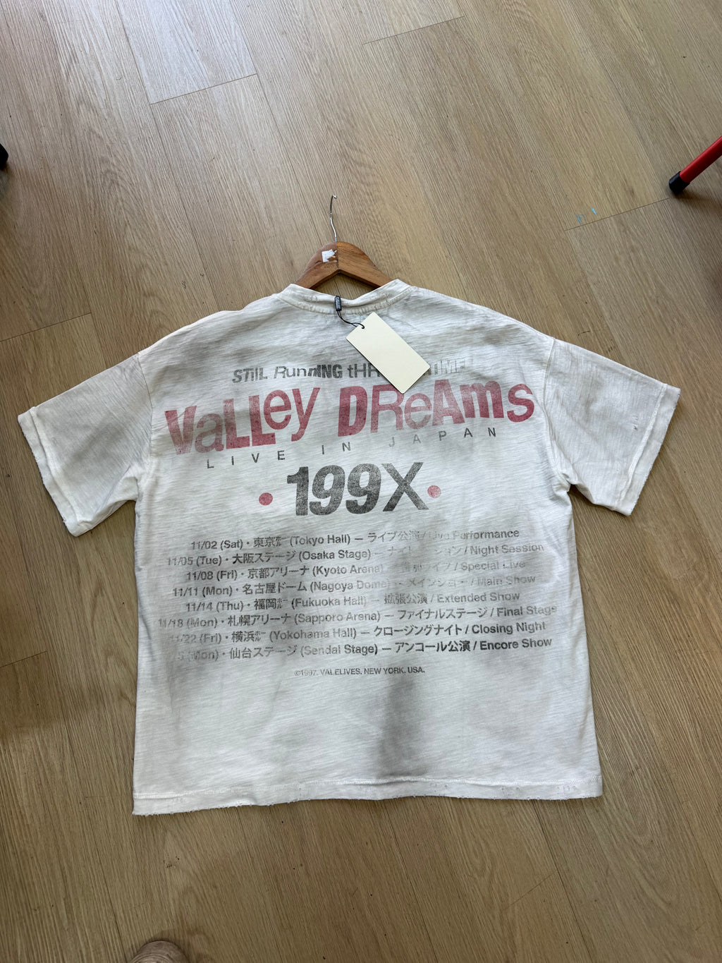 Valley t-shirt size XL