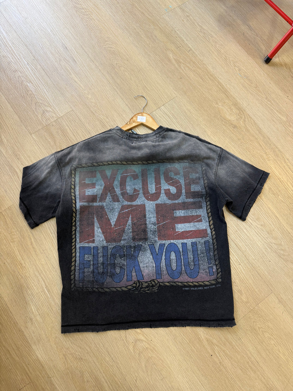 Valley t-shirt size L