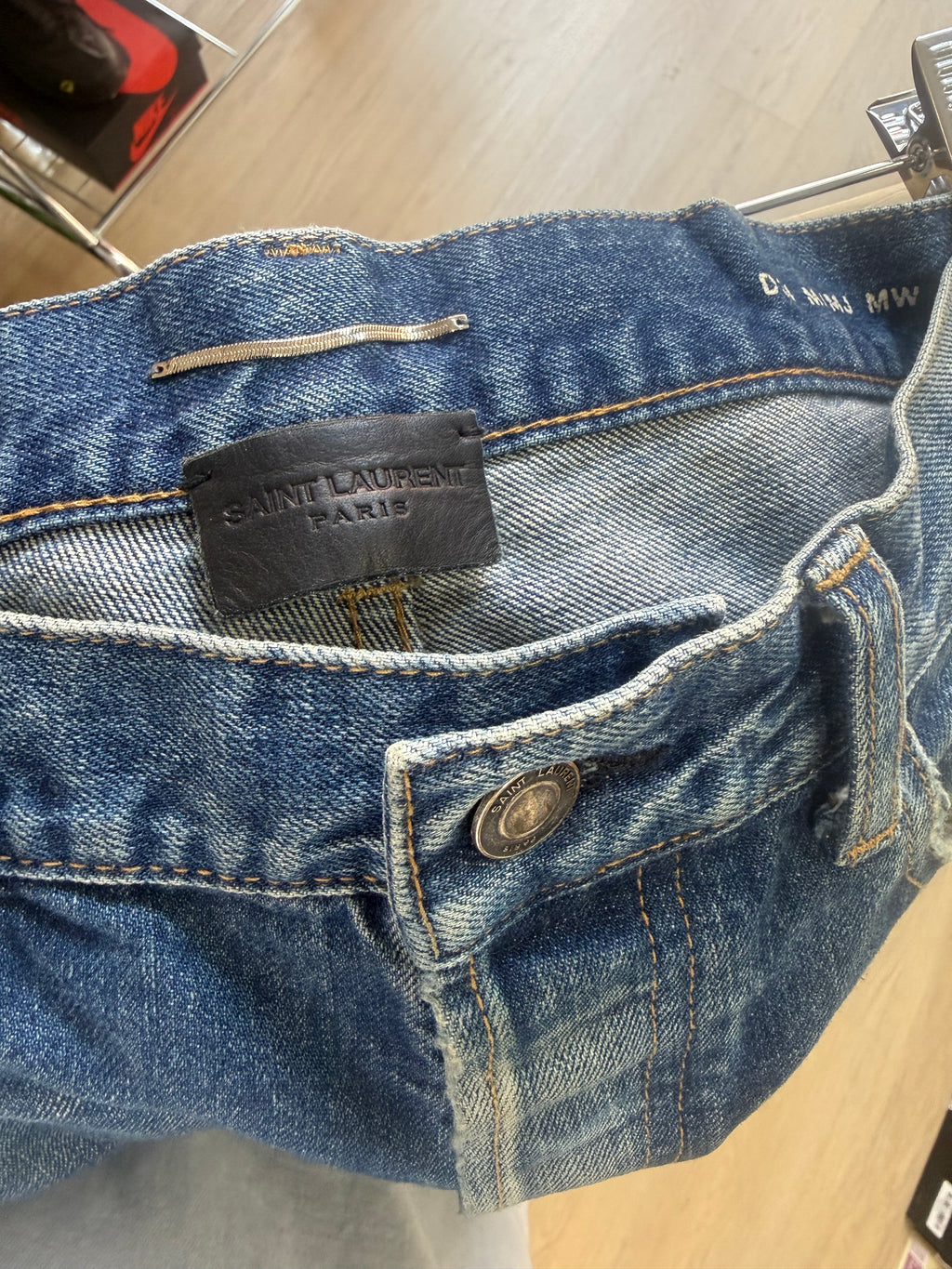 Yves Saint Laurent skinni jeans size 29
