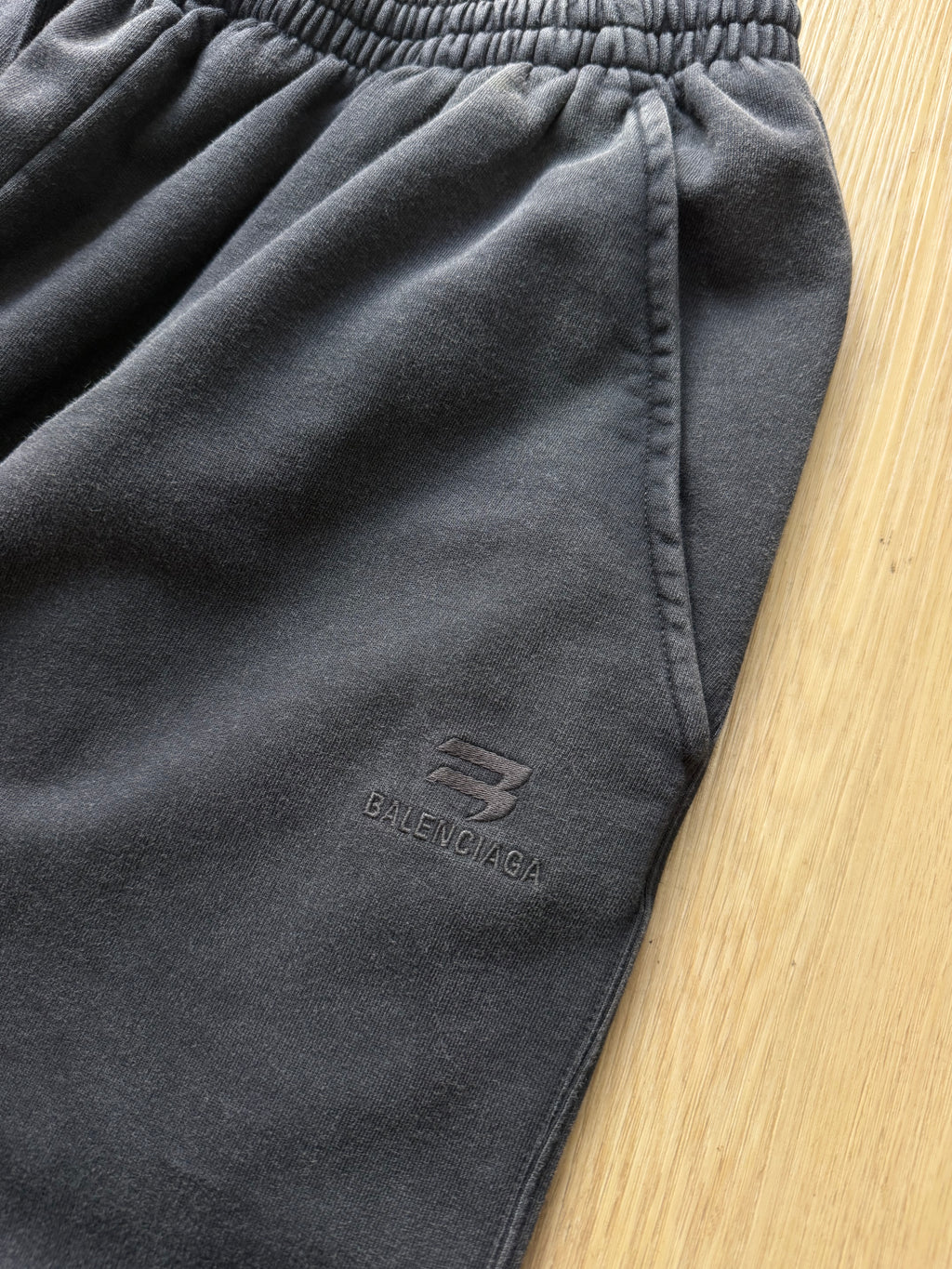 Balenciaga sweatpants size M cond 9/10