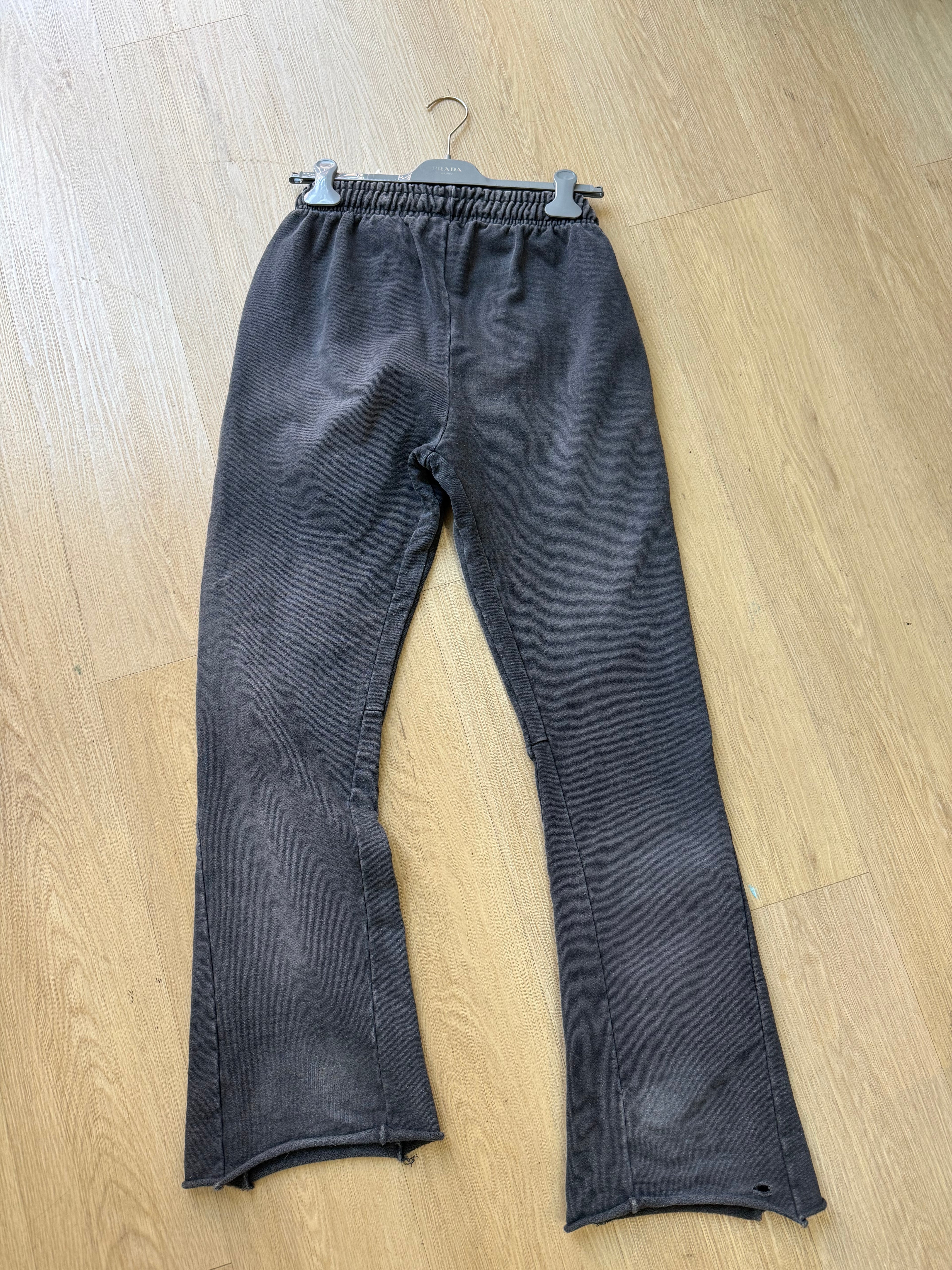 Hellstar sweatpants dark grey size S