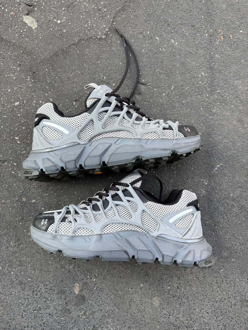 44 Label sneakers size 43 no box