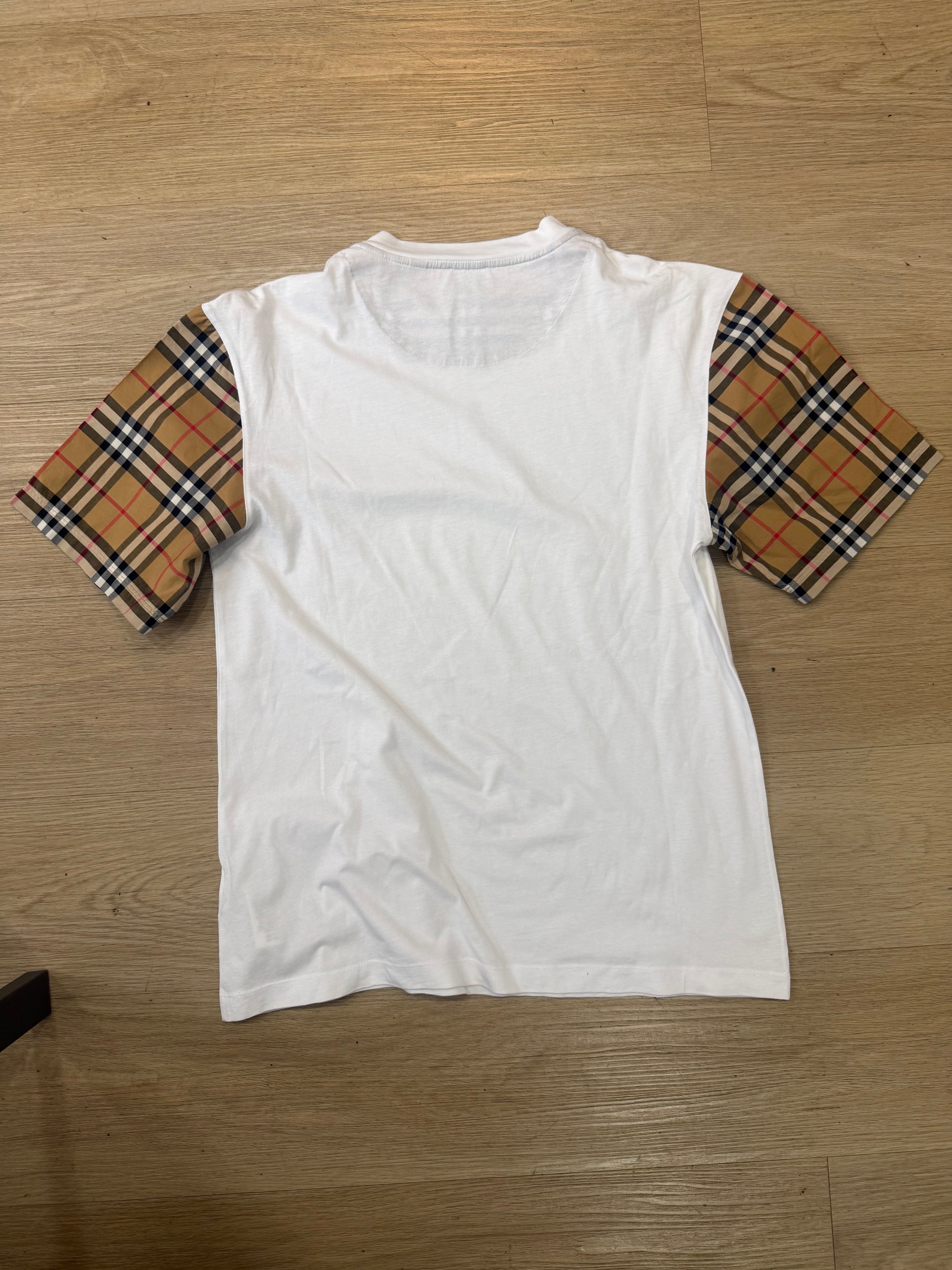 Burberry t-shirt cond 9,5/10 Size S