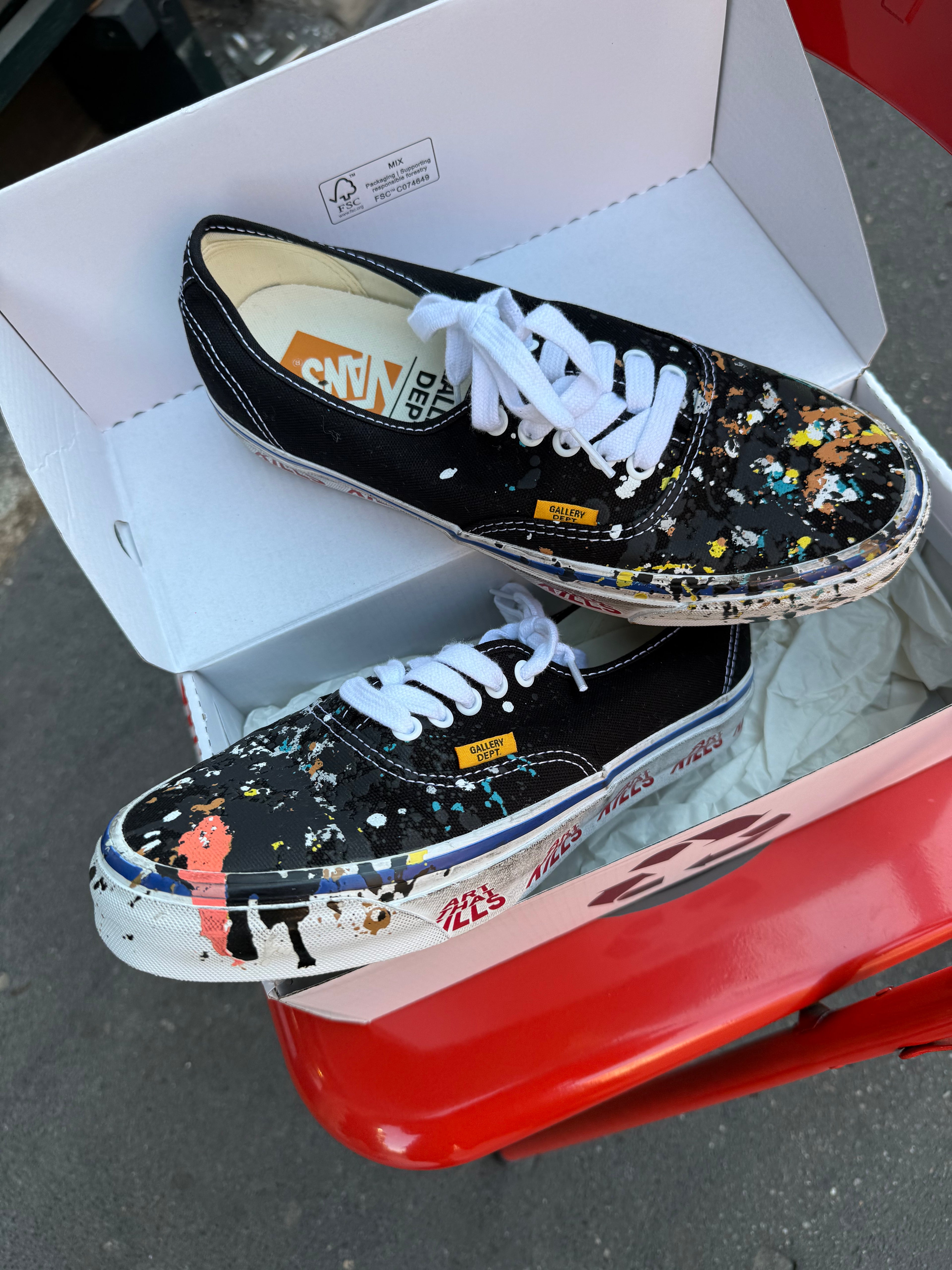 Vans X Gallery Dept. Size 42 NEW