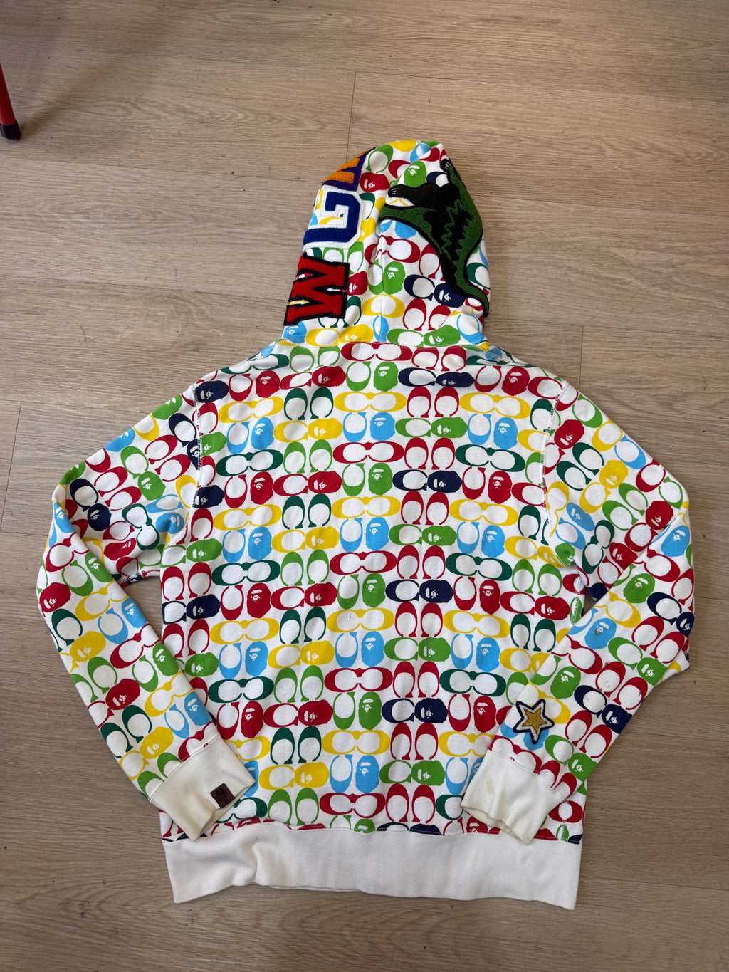 Bape Zip Hoodie Size XL cond 9/10