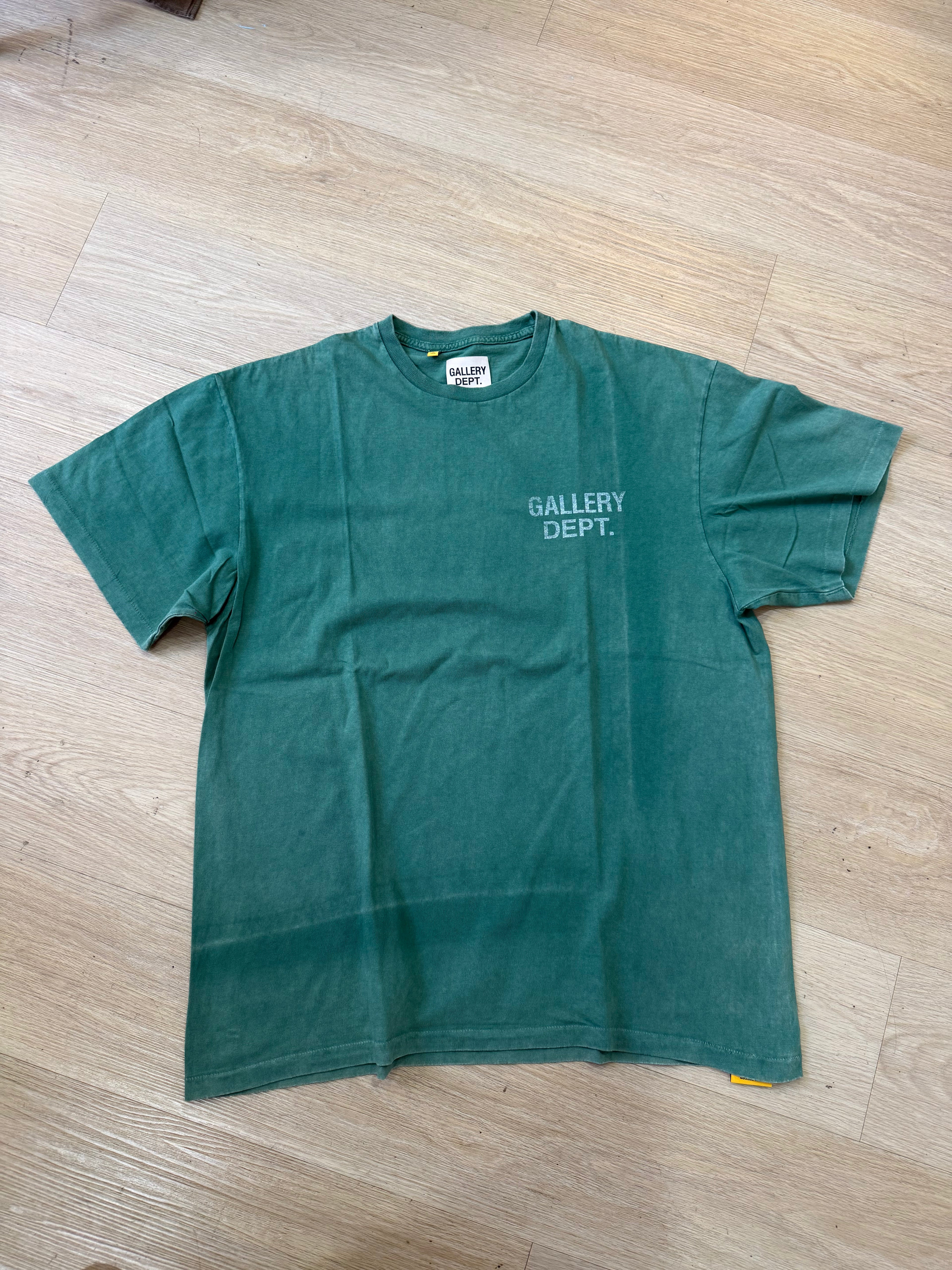 Gallery Dept. T-shirt XL cond 9/10